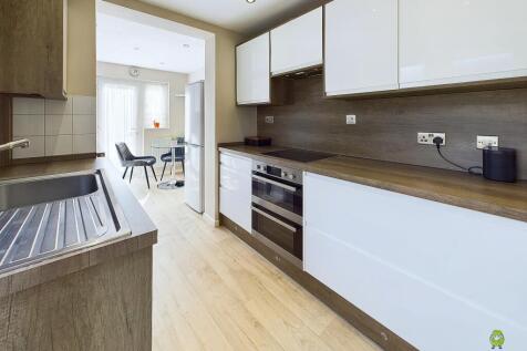 Modern High Gloss Kitchen