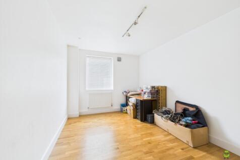 Nicoleta Aliman EweMove Bexleyheath
