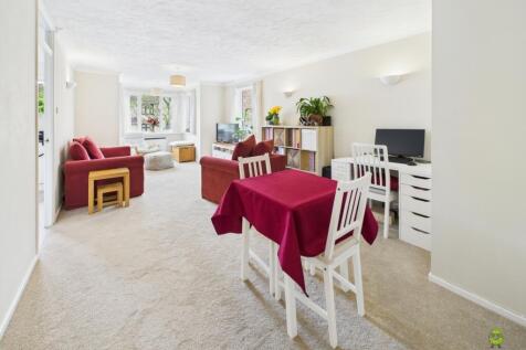 Pinecroft Court Available For Sale With Clinton Cr