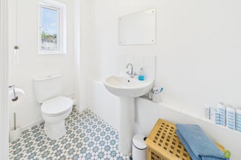 Pinecroft Court Available For Sale With Clinton Cr