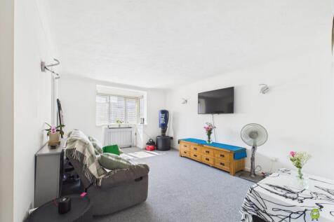 Presented by Kevin at EweMove Bexleyheath and Dart