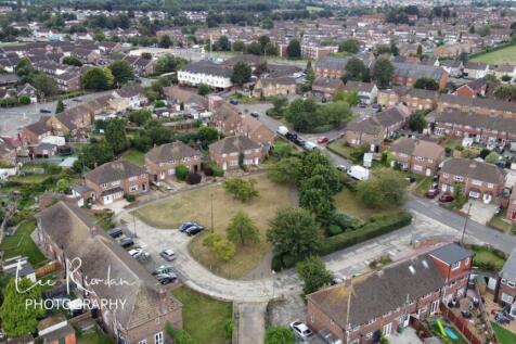 Aerial shot of Burns Close (1)
