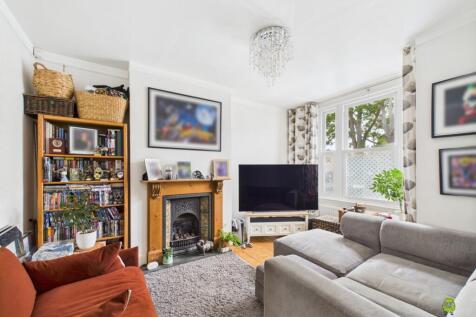 Presented by Clinton at EweMove Bexleyheath and Da