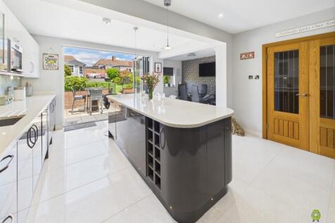 Kitchen Diner James Hillier Ewemove Bexley and Dar