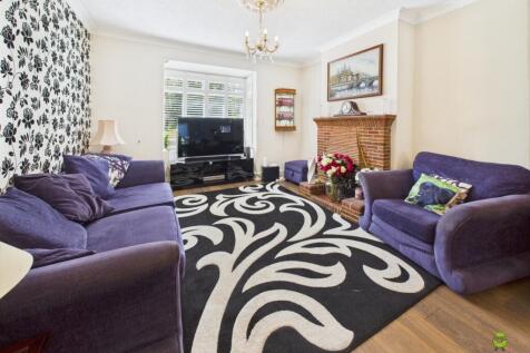Presented by Clinton at EweMove Bexleyheath and Da