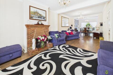 Presented by Clinton at EweMove Bexleyheath and Da