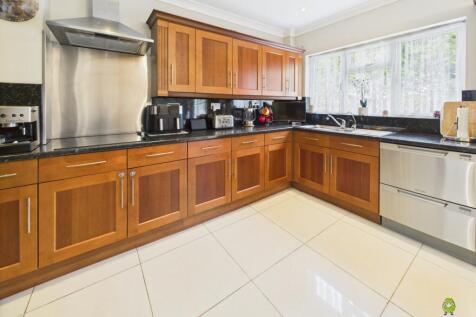 Presented by Clinton at EweMove Bexleyheath and Da