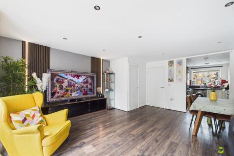 Nicoleta Ewemove Bexleyheath Darwin Avenue The Bri