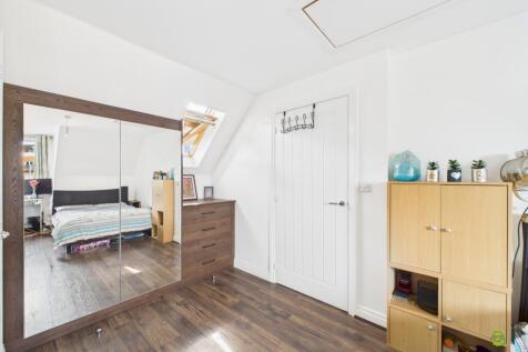 Nicoleta Ewemove Bexleyheath Darwin Avenue The Bri