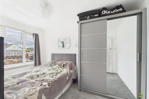 Nicoleta Aliman Ewemove Bexleyheath 352 Long Lane
