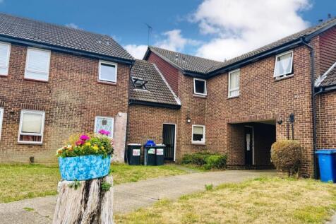 Wyatt Road Presented by Nicoleta at EweMove Bexley