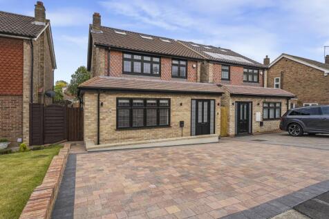 Nicoleta Aliman EweMove Bexleyheath Viewfield Road
