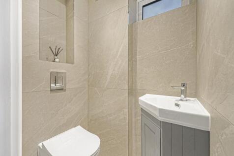 Nicoleta Aliman EweMove Bexleyheath Viewfield Road
