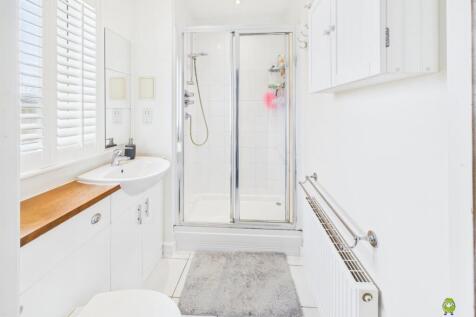 En Suite Shower Room James Hillier Ewemove Bexley 
