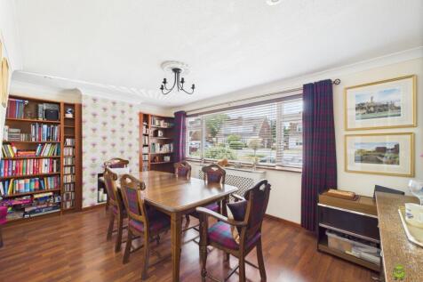 Presented by Nicoleta at EweMove Bexleyheath and D