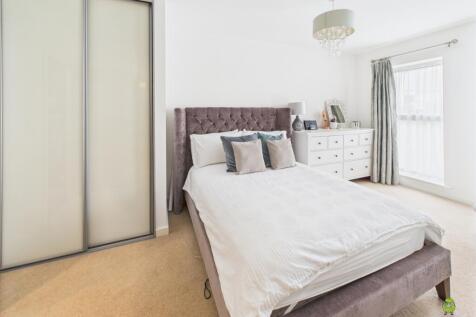 Master Bedroom James Hillier Ewemove Bexley and Da