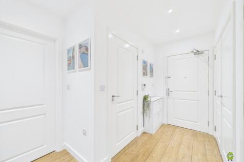 Presented by Clinton at EweMove Bexleyheath and Da