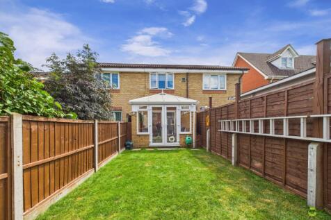 Presented by Nicoleta at EweMove Bexleyheath and D