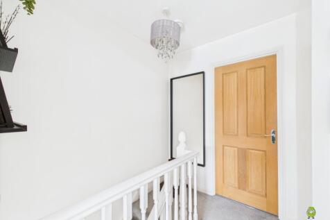 Presented by Nicoleta at EweMove Bexleyheath and D