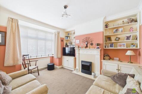 Presented by Nicoleta at EweMove Bexleyheath and D