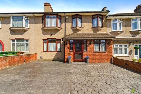 Presented by Nicoleta at EweMove Bexleyheath and D