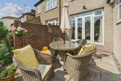 Presented by Robert at EweMove Bexleyheath and Dar