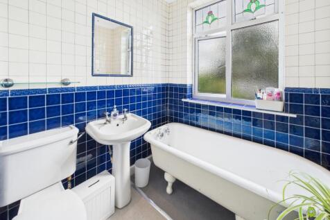 Presented by Robert at EweMove Bexleyheath and Dar