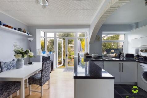 Presented by Robert at EweMove Bexleyheath and Dar