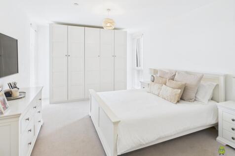 Bedroom James Hillier Ewemove Bexley and Dartford 