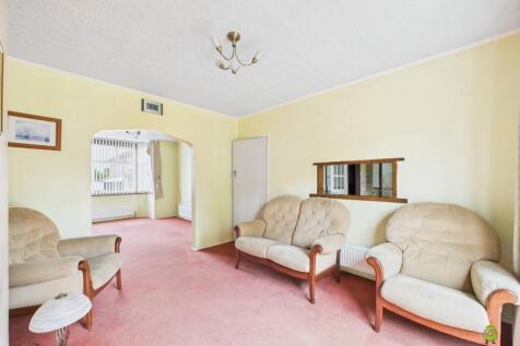 Presented by Nicoleta at EweMove Bexleyheath and D