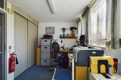 CAM01834G0-PR0193-STILL012