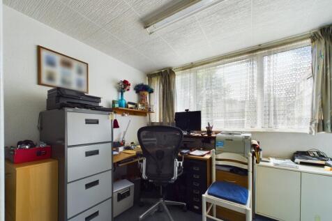 CAM01834G0-PR0193-STILL019