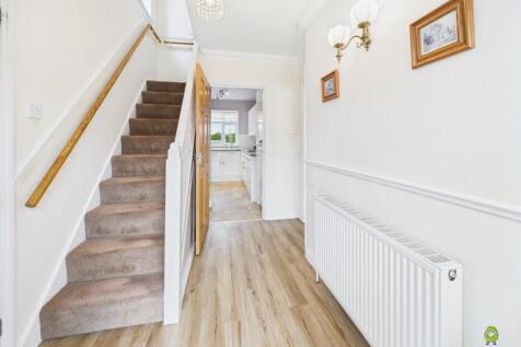 Presented by Clinton at EweMove Bexleyheath and Da
