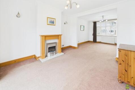 Presented by Clinton at EweMove Bexleyheath and Da