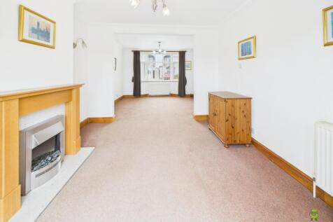Presented by Clinton at EweMove Bexleyheath and Da