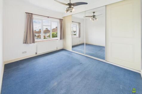 Presented by Clinton at EweMove Bexleyheath and Da