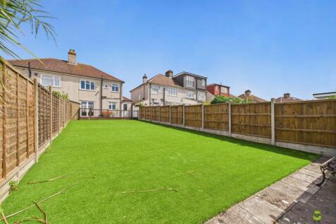 Presented by Clinton at EweMove Bexleyheath and Da