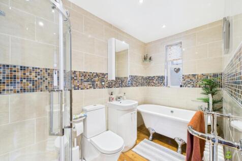 Presented by Nicoleta at EweMove Bexleyheath and D