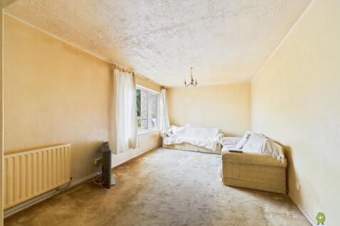 Presented by Kevin at EweMove Bexleyheath and Dart