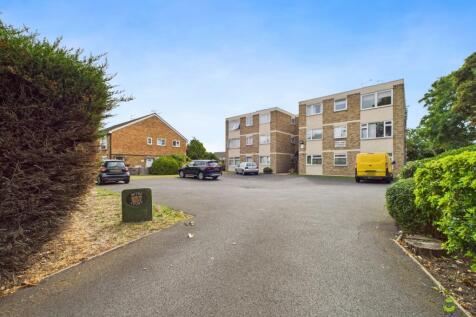 Presented by Kevin at EweMove Bexleyheath and Dart