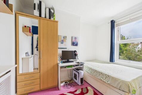 Presented by Nicoleta at EweMove Bexleyheath and D