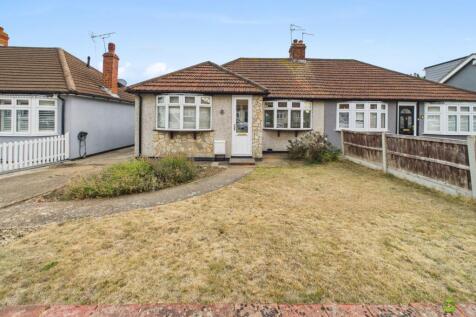 Presented by Clinton at EweMove Bexleyheath and Da