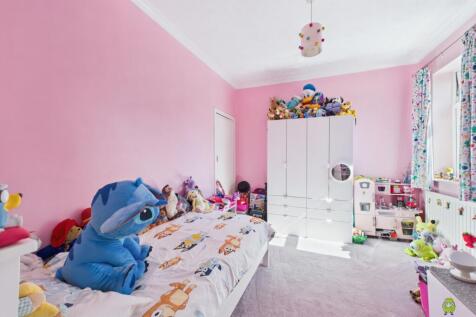 CAM03779G0-PR0286-STILL002
