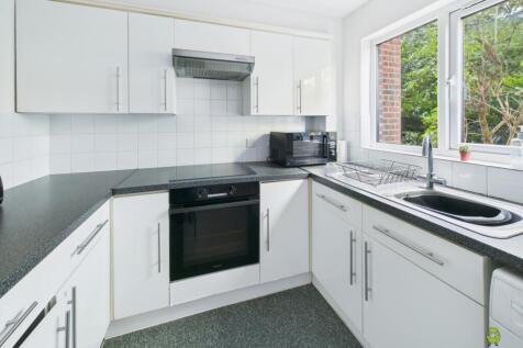 Presented by Robert at EweMove Bexleyheath and Dar