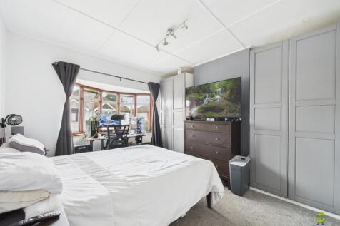 Presented by Kevin at EweMove Bexleyheath and Dart