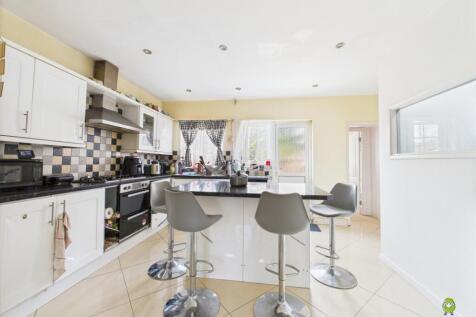 Presented by Kevin at EweMove Bexleyheath and Dart