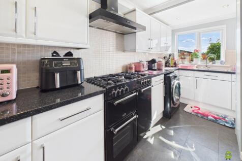 Presented by Clinton at EweMove Bexleyheath and Da