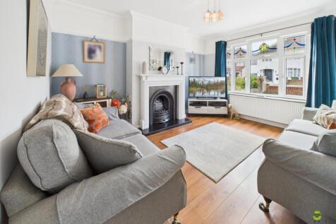 Presented by Clinton at EweMove Bexleyheath and Da