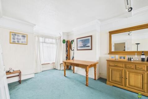 Presented by Kevin at EweMove Bexleyheath and Dart