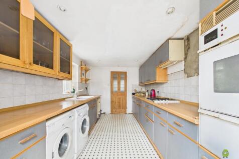 Presented by Kevin at EweMove Bexleyheath and Dart